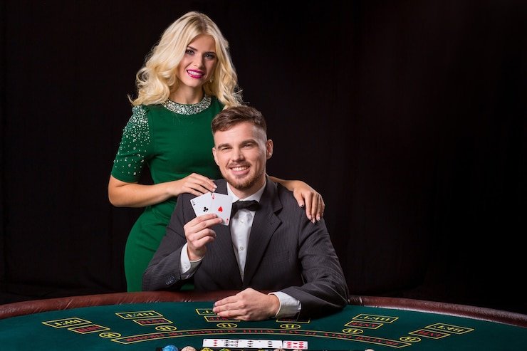 Panduan kombinasi kartu Texas Poker menampilkan semua ranking dari tertinggi hingga terendah